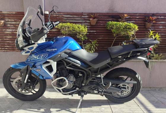 TRIUMPH TIGER 800 XRX 